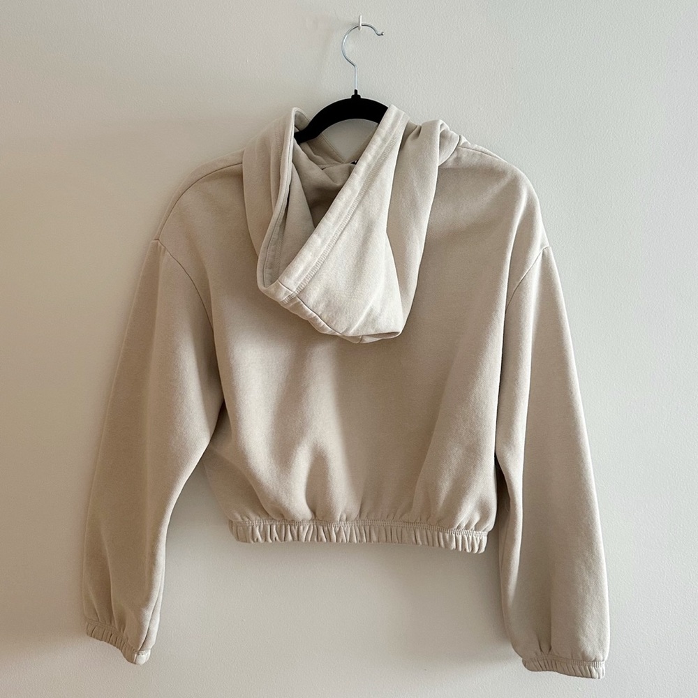 Zara Beige Cropped Hoodie M